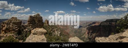 Panorama de Bright Angel point le long de la rive nord du Grand Canyon Banque D'Images