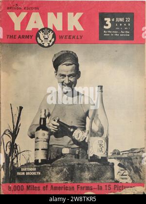 Yank, The Army Weekly (édition britannique), 22 juin 1945 (couverture montrant ''Bartender from Brooklyn''). Banque D'Images