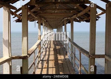 Vues générales de la vie de plage à Lungi-Town, Freetown, Sierra Leone, Afrique. Banque D'Images