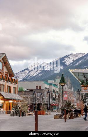 Village de Banff orné pour la saison de noël Banque D'Images