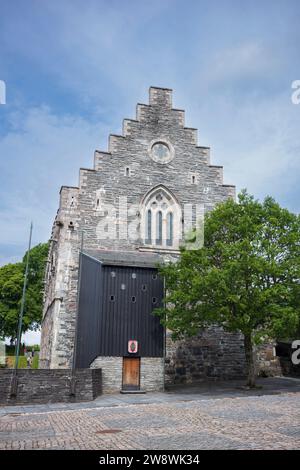 Bergen, Norvège, le 29 juin 2023 : la tour Rosenkrantz est considérée comme l'un des monuments les plus importants de la Renaissance et fut la résidence du roi Eirik Ma Banque D'Images