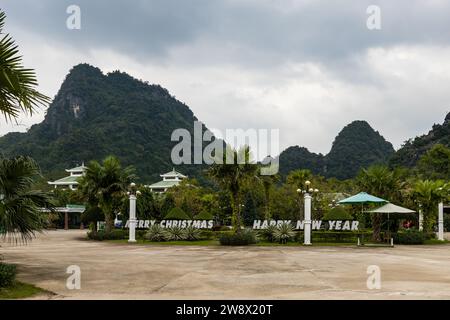 Rues de la ville de Phong Nha Ke Bang au Vietnam Banque D'Images