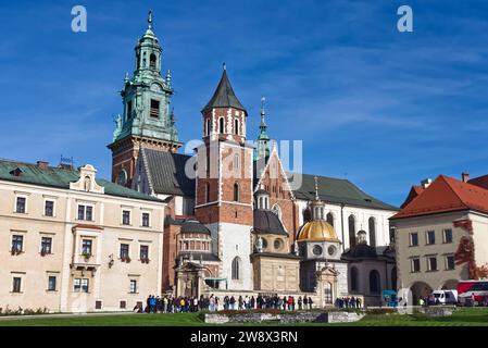 Extérieur de la cathédrale de Wawel, à Kraków, Pologne Banque D'Images