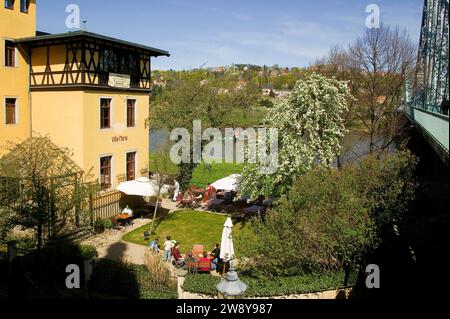 Villa Marie, un restaurant bien connu dans la villa du même nom à côté de la Blue Wonder. La maison et le jardin dégagent un style méditerranéen-italien Banque D'Images