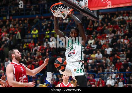 Milan, Lombardie, Italie. 22 décembre 2023. 26 MATHIAS LESSORT de Panathinaikos Aktor Athens lors de l'Euroleague, ronde 16, match entre EA7 Emporio Armani Milan et Panathinaikos Aktor Athens au Mediolanum Forum le 22 décembre 2023, à Milan, Italie. (Image de crédit : © Stefanos Kyriazis/ZUMA Press Wire) USAGE ÉDITORIAL SEULEMENT! Non destiné à UN USAGE commercial ! Banque D'Images