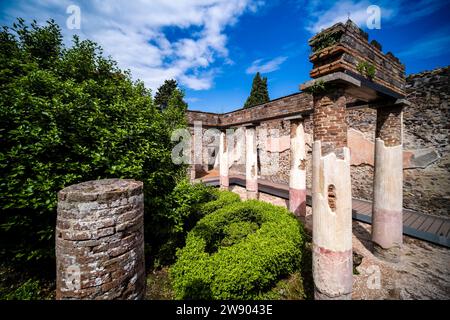 Ruines de la Villa des Diomède dans le site archéologique de Pompéi, une ancienne ville détruite par l'éruption du Vésuve en 79 après JC. Banque D'Images