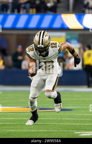 Chris Olave (12), receveur des Saints de la Nouvelle-Orléans, lors d'un match de la NFL contre les Rams de Los Angeles, jeudi 21 décembre 2023, au SOFI Stadium, in ing Banque D'Images