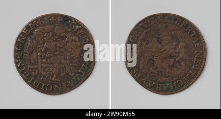 Avertissement allégorique pour le manque de fiabilité des alliés anglais, Anonyme, 1586 live Copper Medal. Front : Homme, qui a fui la fumée et finit en feu à l'intérieur de Keering. Revers : singe avec garçon à l'intérieur couverture Dordrecht cuivre (métal) frappant (travail des métaux) Banque D'Images