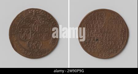 Clôture du dossier de douze ans entre la République et l'Espagne, et renouvellement de la triple alliance entre l'Angleterre, la France et la République, anonyme, 1609 Live Copper Medal. Devant : la main des nuages tient le ruban, auquel un armoiries non couronnées et deux couronnées pendent dans le changement. Revers : inscription. Pays-Bas cuivre (métal) frappe (travail des métaux) pays-Bas. Angleterre. France Banque D'Images