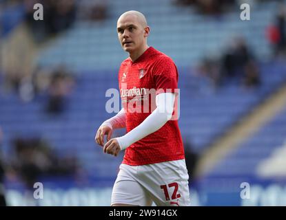 Leicester, Royaume-Uni. 23 décembre 2023. Georgie Kelly de Rotherham United se réchauffe avant le match du Sky Bet Championship entre Leicester City et Rotherham United au King Power Stadium, Leicester le samedi 23 décembre 2023. Crédit : MI News & Sport / Alamy Live News Banque D'Images