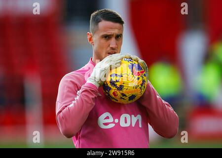 The City Ground, Nottingham, Royaume-Uni. 23 décembre 2023. Premier League football, Nottingham Forest contre Bournemouth ; Odysseas Vlachodimos de Nottingham Forest pendant l'échauffement d'avant-match crédit : action plus Sports/Alamy Live News Banque D'Images