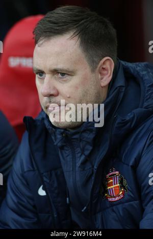 Sunderland, Royaume-Uni. 23 décembre 2023. Lors du match de championnat Sky Bet entre Sunderland et Coventry City au Stadium of Light, Sunderland le samedi 23 décembre 2023. (Photo : Michael Driver | MI News) crédit : MI News & Sport / Alamy Live News Banque D'Images