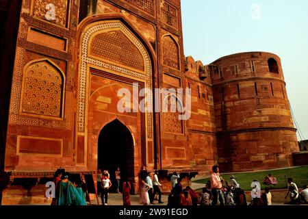 Vue partielle de Amar Singh Gate, Red fort, Agra, Uttar Pradesh, Inde Banque D'Images