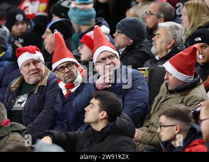 Middlesbrough, Royaume-Uni. 23 décembre 2023. Fans lors du Sky Bet Championship Match Middlesbrough vs West Bromwich Albion au Riverside Stadium, Middlesbrough, Royaume-Uni, le 23 décembre 2023 (photo de Nigel Roddis/News Images) à Middlesbrough, Royaume-Uni le 12/23/2023. (Photo Nigel Roddis/News Images/Sipa USA) crédit : SIPA USA/Alamy Live News Banque D'Images