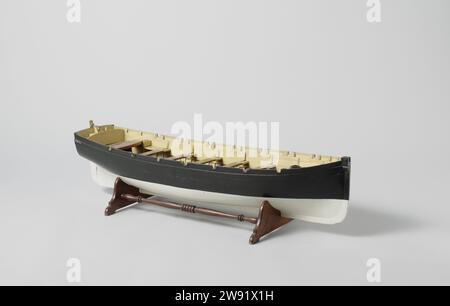 Maquette d'un bateau long, anonyme, c. 1865 - c. 1880 maquette de bateau. Modèle de démonstration modèle de ferme polychromée sur une norme. Lisse Bodder double -ceinture barkas, autour avec siège presque plat et miroir plat, disque dans le voorsteven ; Une forclusion, sept dids et six bâtons de chemin de fer, et une cabine ouverte avec des tiges latérales et un doft extra lâche. Remuer facilement avec un bâton de carreaux de laiton incurvé pour pouvoir contourner la bruine. Echelle 1:10 (dérivée). Bois néerlandais (matériel végétal). laiton (alliage). corde Banque D'Images