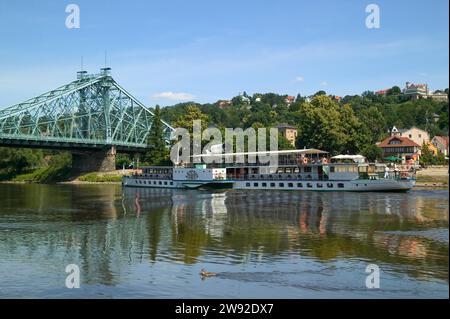 Bateau à vapeur Leipzig au Blauen Wunder Banque D'Images