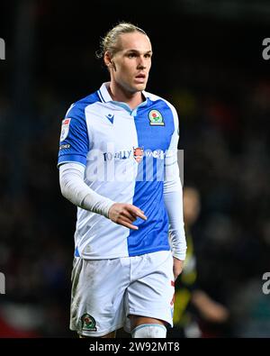 Blackburn, Royaume-Uni. 23 décembre 2023. Arnór Sigurðsson #7 de Blackburn Rovers, lors du Sky Bet Championship Match Blackburn Rovers vs Watford à Ewood Park, Blackburn, Royaume-Uni, le 23 décembre 2023 (photo de Cody Froggatt/News Images) à Blackburn, Royaume-Uni le 12/23/2023. (Photo de Cody Froggatt/News Images/Sipa USA) crédit : SIPA USA/Alamy Live News Banque D'Images