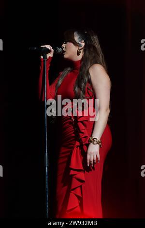 NEJ aka Nej (Nejoua Laamri) concert à Paris Bercy ACCOR Arena Banque D'Images