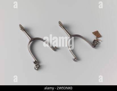 Rail en acier, 1825 - 1832 voie en acier avec boucle, col droit avec une grande roue dentée. Acier des pays-Bas (alliage) Banque D'Images