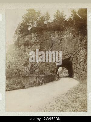 Vacances en Suisse, Andries Augustus Boom, 1899 photographie vacances en Suisse, Axenstrasse. Fait partie de l'album photo de la famille Boom-Gonggrijp au Suriname et Curaçao. Suisse soutien photographique Suisse Banque D'Images