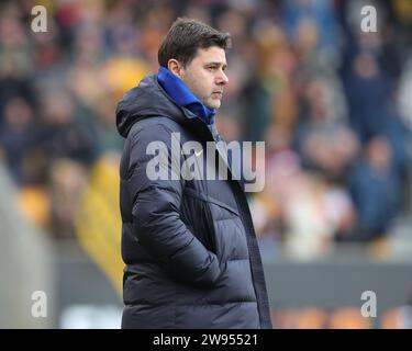 Wolverhampton, Royaume-Uni. 24 décembre 2023. Mauricio Pochettino entraîneur de Chelsea, lors du match de Premier League Wolverhampton Wanderers vs Chelsea à Molineux, Wolverhampton, Royaume-Uni, le 24 décembre 2023 (photo de Gareth Evans/News Images) à Wolverhampton, Royaume-Uni le 12/24/2023. (Photo Gareth Evans/News Images/Sipa USA) crédit : SIPA USA/Alamy Live News Banque D'Images