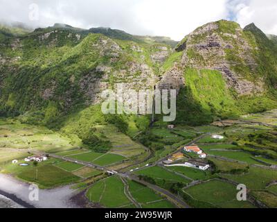 Fajã Grande es una freguesia portuguesa perteneciente al municipio de Lajes das Flores, Banque D'Images