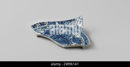Éclats de signes de V.O.C. navire de 'Witte Leeuw', Anonyme, avant 1613 plaque (plats) éclats de signes de V.O.C. navire de 'Witte Leeuw'. Jingdezhen os chine (matériel) Sint-Helena Banque D'Images