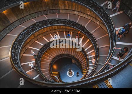 Escaliers en spirale dans les Musées du Vatican, Vatican, Rome, Italie Banque D'Images