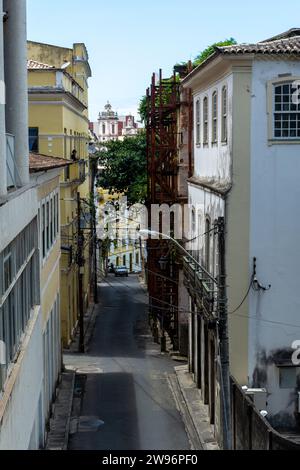 Salvador, Bahia, Brésil - 07 mars 2015 : vue sur la rue du centre historique de la ville de Salvador, Bahia. Banque D'Images