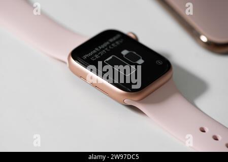 HCMC, VN - décembre 2023. Montre intelligente Apple Watch Series Banque D'Images