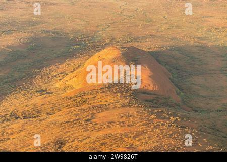 Une vue aérienne d'une grande formation de grès. Australie Banque D'Images