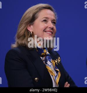 Madrid, Espagne. 25 décembre 2023. Nadia Calviño participe au concert de clôture de la présidence espagnole de l'UE à l'Auditorium national le 21 décembre 2023 à Madrid, Espagne. (Photo Oscar Gonzalez/Sipa USA) (photo Oscar Gonzalez/Sipa USA) crédit : SIPA USA/Alamy Live News Banque D'Images