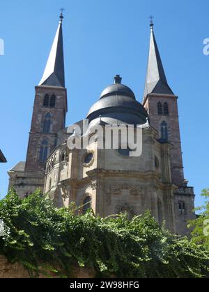 Trierer Dom Die Hohe Domkirche St. Peter zu Trier ist die älteste Bischofskirche Deutschlands und die Mutterkirche des Bistums Trier. *** Cathédrale de Trèves la haute Cathédrale Eglise de St. Pierre à Trèves est la plus ancienne église épiscopale d'Allemagne et l'église mère du diocèse de Trèves Copyright : xStopperx/xEibner-Pressefotox EP asr Banque D'Images