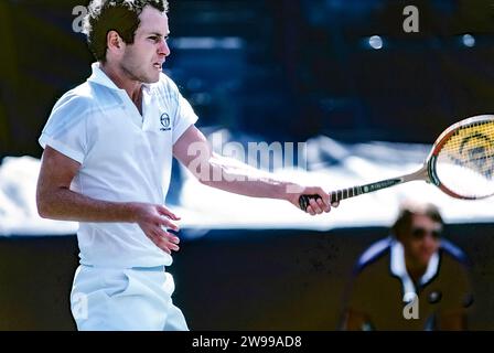 John McEnroe (États-Unis) en compétition à l'US Open de tennis 1982. Banque D'Images