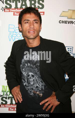 **PHOTO DE FICHIER** Kamar de los Reyes est décédé. Kamar de Los Reyes assiste à la Night of Too Many Stars de Comedy Central : an overbooked Benefit for Autism Education au Beacon Theater de New York le 15 octobre 2006. Crédit photo : Henry McGee/MediaPunch Banque D'Images