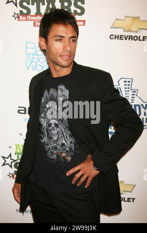 **PHOTO DE FICHIER** Kamar de los Reyes est décédé. Kamar de Los Reyes assiste à la Night of Too Many Stars de Comedy Central : an overbooked Benefit for Autism Education au Beacon Theater de New York le 15 octobre 2006. Crédit photo : Henry McGee/MediaPunch Banque D'Images