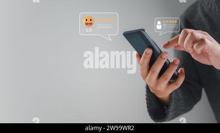 Man show clé technologie de cryptage sécurisé, cybersécurité confidentialité de la protection des données, accès Internet de sécurité, cryptage de sécurité de l'utilisateur dat privé Banque D'Images