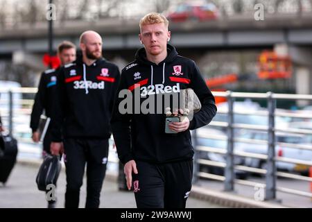 Rotherham, Royaume-Uni. 26 décembre 2023. Riley McGree de Middlesbrough arrive lors du Sky Bet Championship Match Rotherham United vs Middlesbrough au New York Stadium, Rotherham, Royaume-Uni, le 26 décembre 2023 (photo de Ryan Crockett/News Images) à Rotherham, Royaume-Uni le 12/26/2023. (Photo de Ryan Crockett/News Images/Sipa USA) crédit : SIPA USA/Alamy Live News Banque D'Images