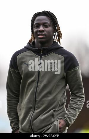 Fábio Jaló #12 de Barnsley arrive avant le match de Sky Bet League 1 Port Vale vs Barnsley à Vale Park, Burslem, Royaume-Uni. 26 décembre 2023. (Photo Craig Thomas/News Images) dans, le 12/26/2023. (Photo Craig Thomas/News Images/Sipa USA) crédit : SIPA USA/Alamy Live News Banque D'Images