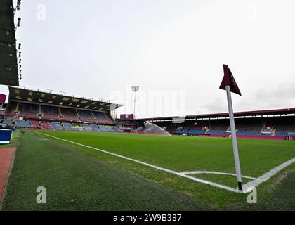 Burnley, Royaume-Uni. 26 décembre 2023. Vue générale de Turf Moor avant le match, lors du match de Premier League Burnley vs Liverpool à Turf Moor, Burnley, Royaume-Uni, le 26 décembre 2023 (photo Cody Froggatt/News Images) à Burnley, Royaume-Uni le 12/26/2023. (Photo de Cody Froggatt/News Images/Sipa USA) crédit : SIPA USA/Alamy Live News Banque D'Images