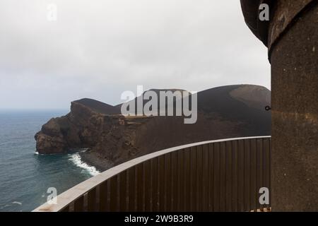 Paysage de la nouvelle péninsule de Ponta dos Capelinhos, île de Faial, Açores, Portugal Banque D'Images