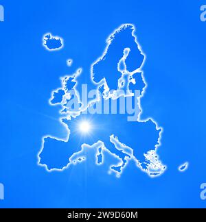 Carte, contour de l'Europe, contre ciel bleu avec soleil, géographie, continent, symbole de l'air clair, protection de l'environnement Banque D'Images