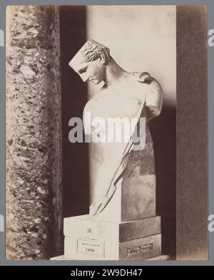 Sculpture de psyché au Museo Nazionale, Naples, 1860 - 1889 photographie Naples papier albumen imprimé morceau de sculpture, reproduction d'un morceau de sculpture. Psyché National Museum Banque D'Images