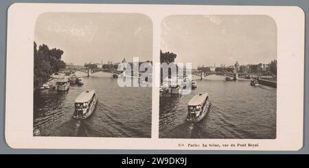 Vue de la Seine à Paris, vue depuis le Pont Royal, Neue Photographic Gesellschaft, en ou après 1895 - c. 1905 stéréographie point Royal carton. support photographique de la gélatine argentique. Trafic sur la Seine d'eau Banque D'Images