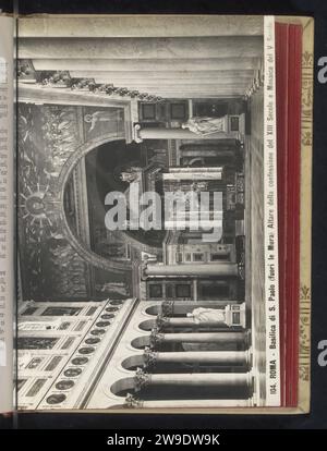 Intérieur du Sint-Paulus à l'extérieur des murs à Rome, avec une vue du chœur, anonyme, c. 1895 - c. 1915 photographie Sint-Paulus à l'extérieur des murs support photographique gélatine impression argentique intérieur de l'église. Parties de l'intérieur de l'église : choeur Sint-Paulus à l'extérieur des murs Banque D'Images