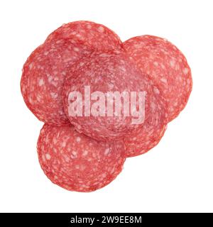 morceaux de saucisse de salami tranchés disposés pour créer la disposition, pile de tranches de saucisse de salami isolé sur fond blanc Banque D'Images