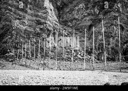 Cadre de filet de pêche traditionnel sur la plage de l'île Partridge, sur la rive du bassin Minas et de la baie de Fundy, près de Parrsboro, en Nouvelle-Écosse. Banque D'Images