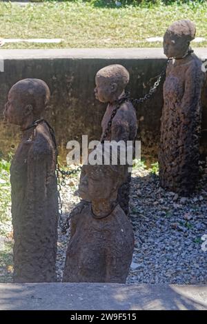 Zanzibar, Tanzanie - 18 juillet 2017 : monument de la mémoire des esclaves africains dans la ville de Zanzibar, Tanzanie. Banque D'Images