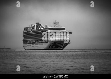 Navire de croisière arrivant à Halifax, Nouvelle-Écosse, Canada. Banque D'Images