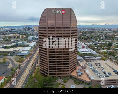 Vue aérienne du bâtiment BMO au 1850 N Central Avenue à Midtown Phoenix, Arizona AZ, États-Unis. Banque D'Images